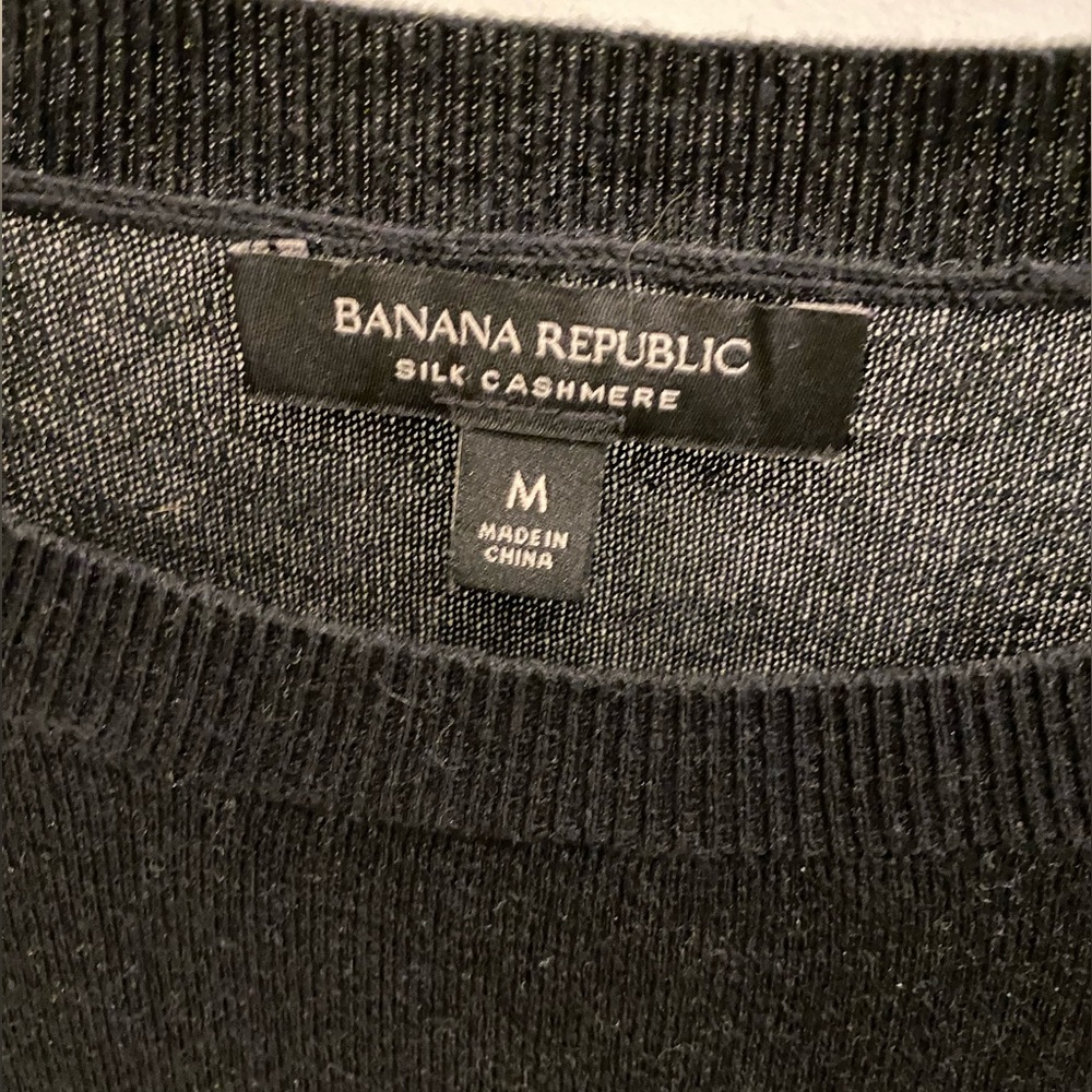 Banana Republic Silk and Cashmere Sweater - Picture 3 of 3